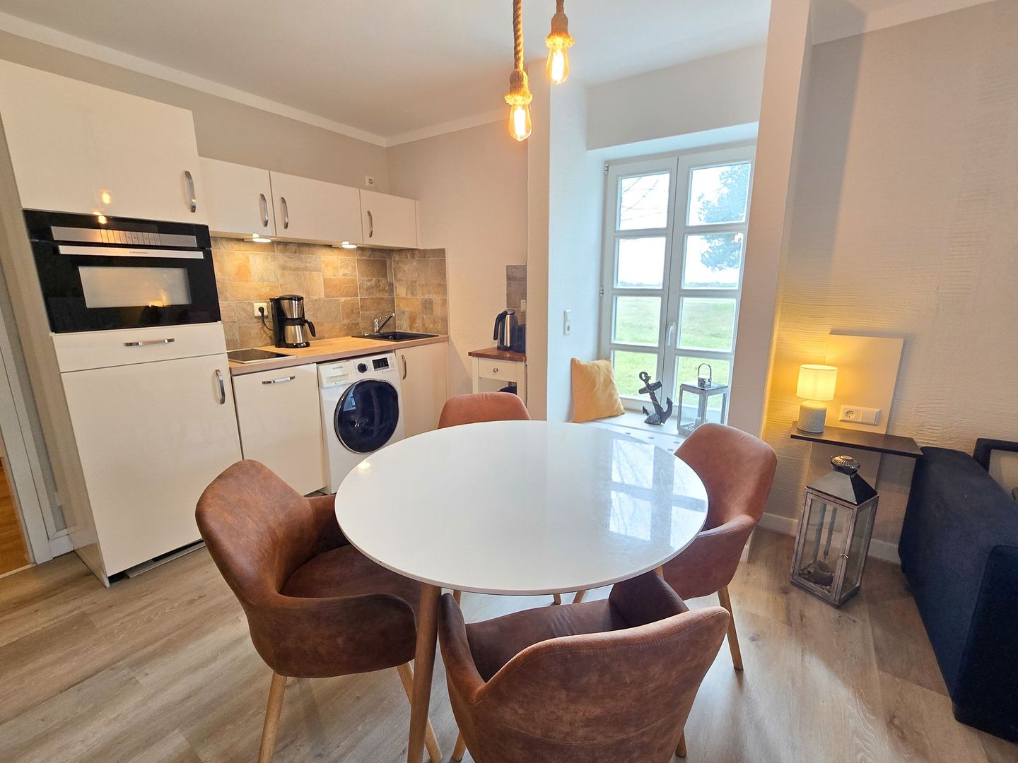 Feriendorf Rugana Komfortplus 1-Raum Ferienwohnung mit Terrasse (C47) Insel Rügen - Küche / Küchenzeile