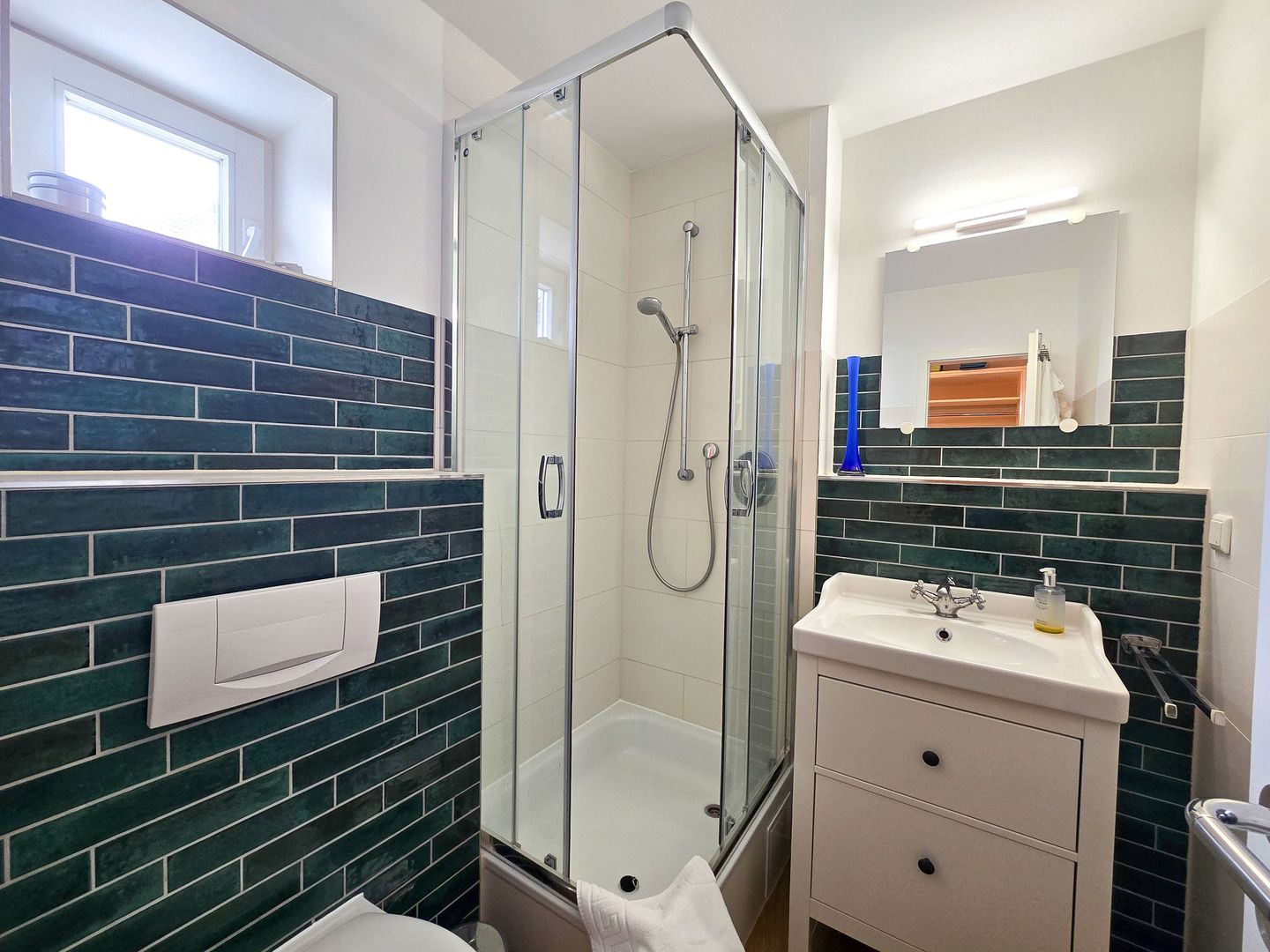 Feriendorf Rugana Komfortplus 1-Raum Ferienwohnung mit Terrasse (C47) Insel Rügen - Badezimmer