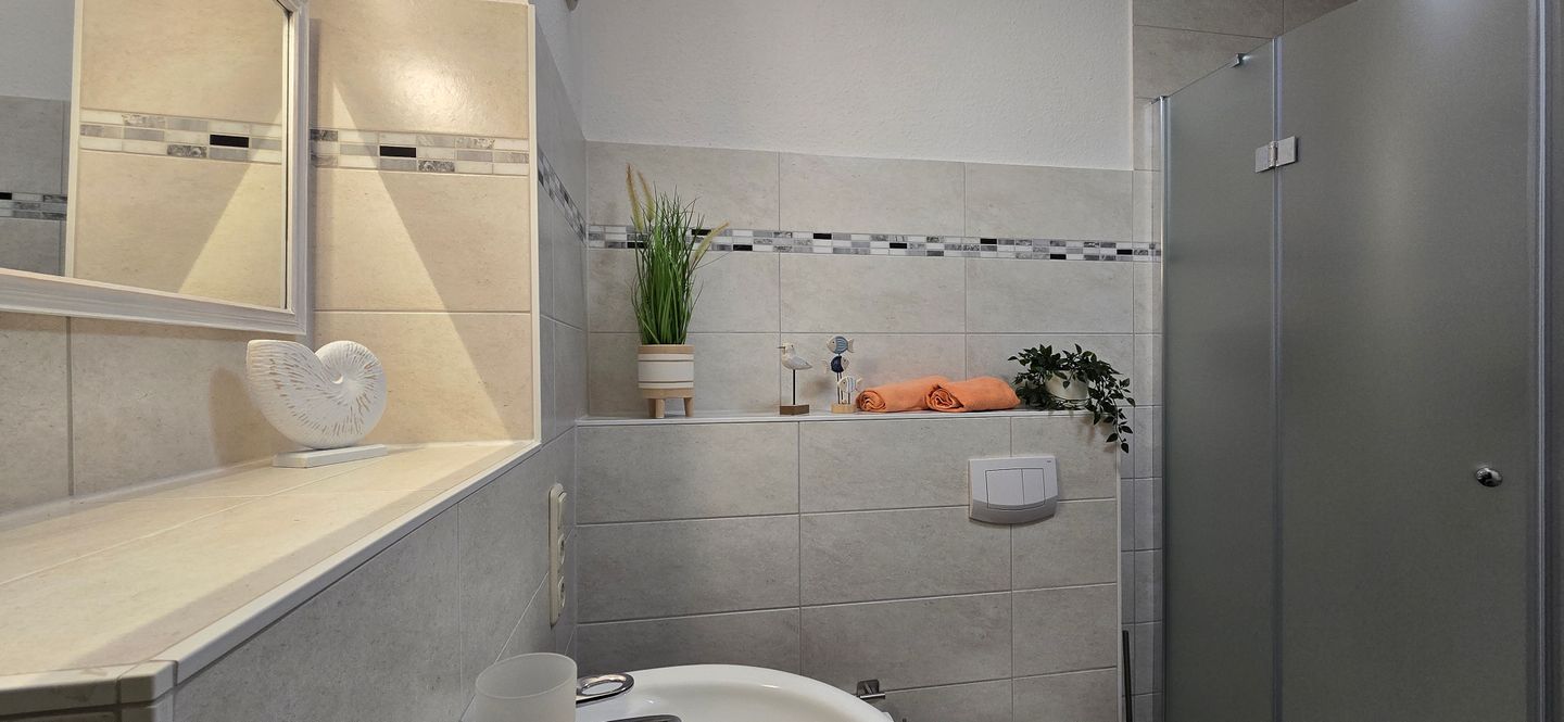  Ferienwohnung T10 Graal-Müritz - Badezimmer