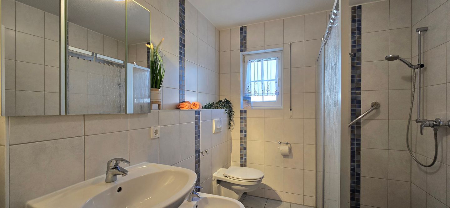  Ferienwohnung G6 "Strandluft" Graal-Müritz - Badezimmer