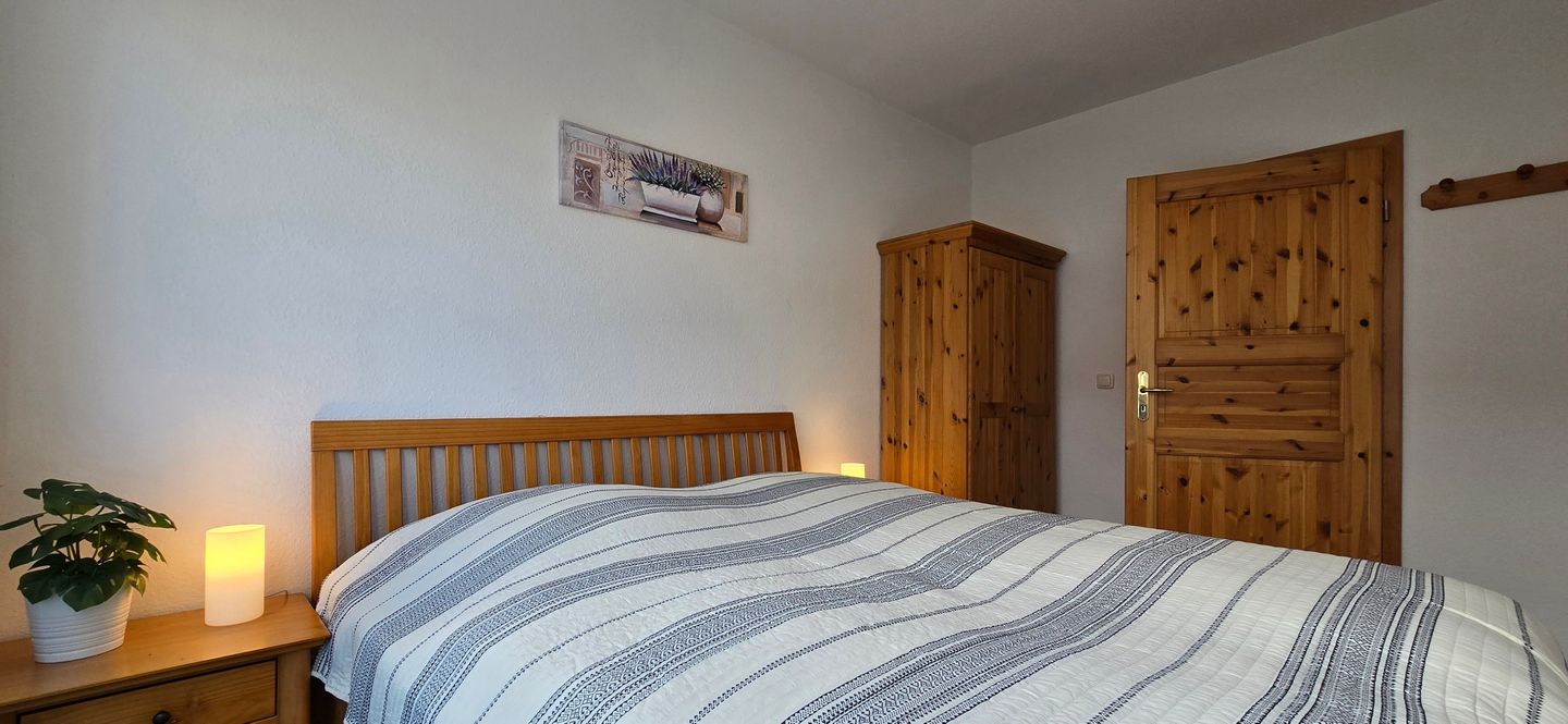  Ferienwohnung E4 Graal-Müritz - Schlafzimmer