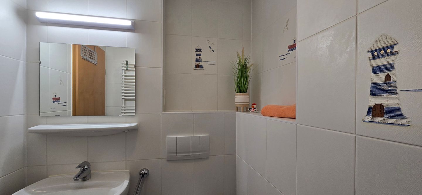  Ferienwohnung E1 Graal-Müritz - Badezimmer