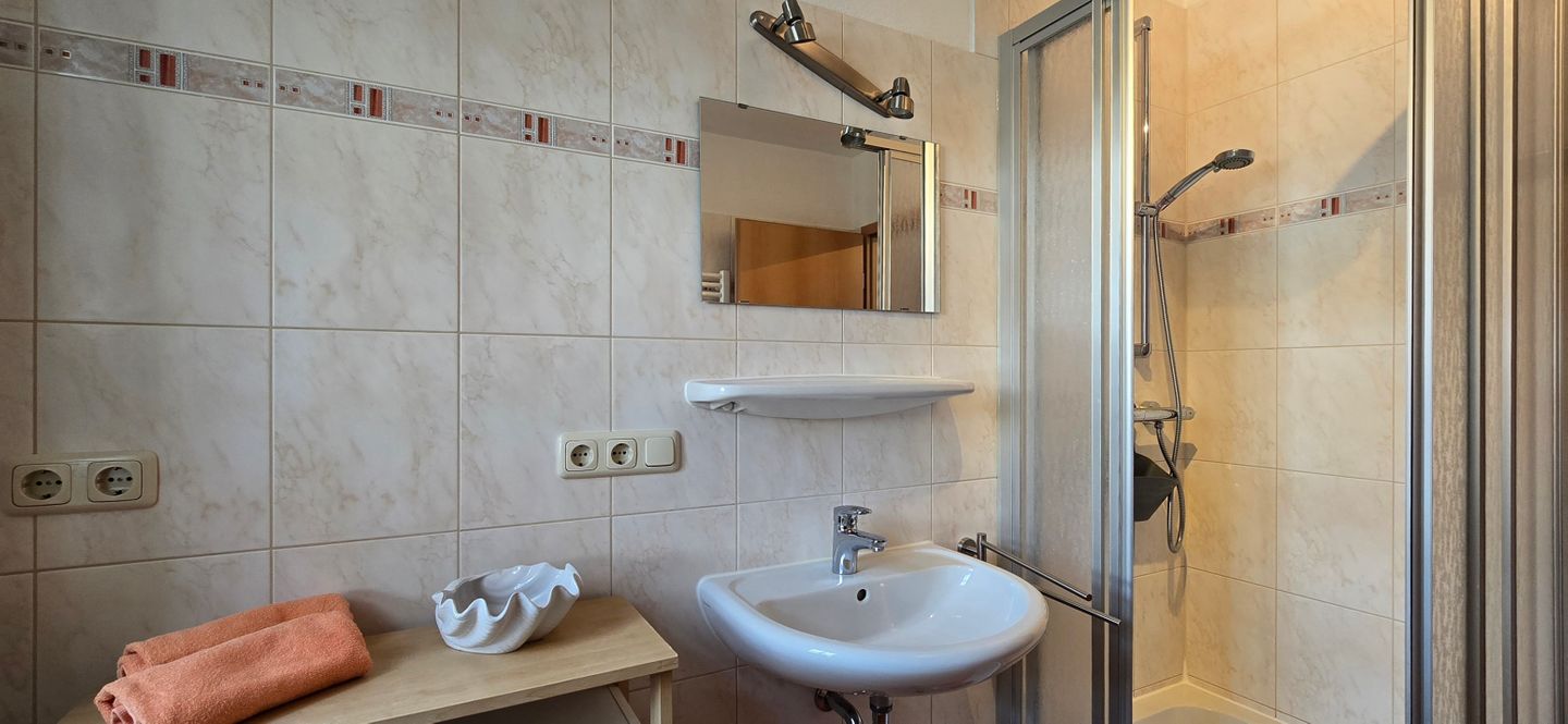  Ferienwohnung D5 Graal-Müritz - Badezimmer