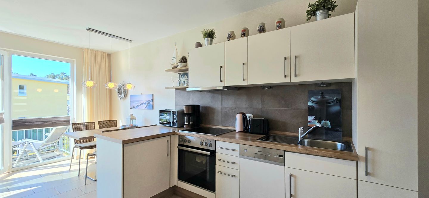  Ferienwohnung KWi 66 OG "Sanddorn" Graal-Müritz Küstenwald - Küche / Küchenzeile