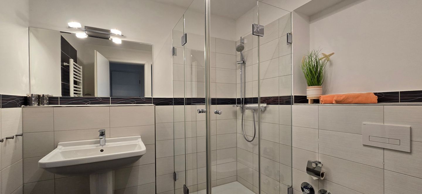  Ferienwohnung LP17 Graal-Müritz - Badezimmer