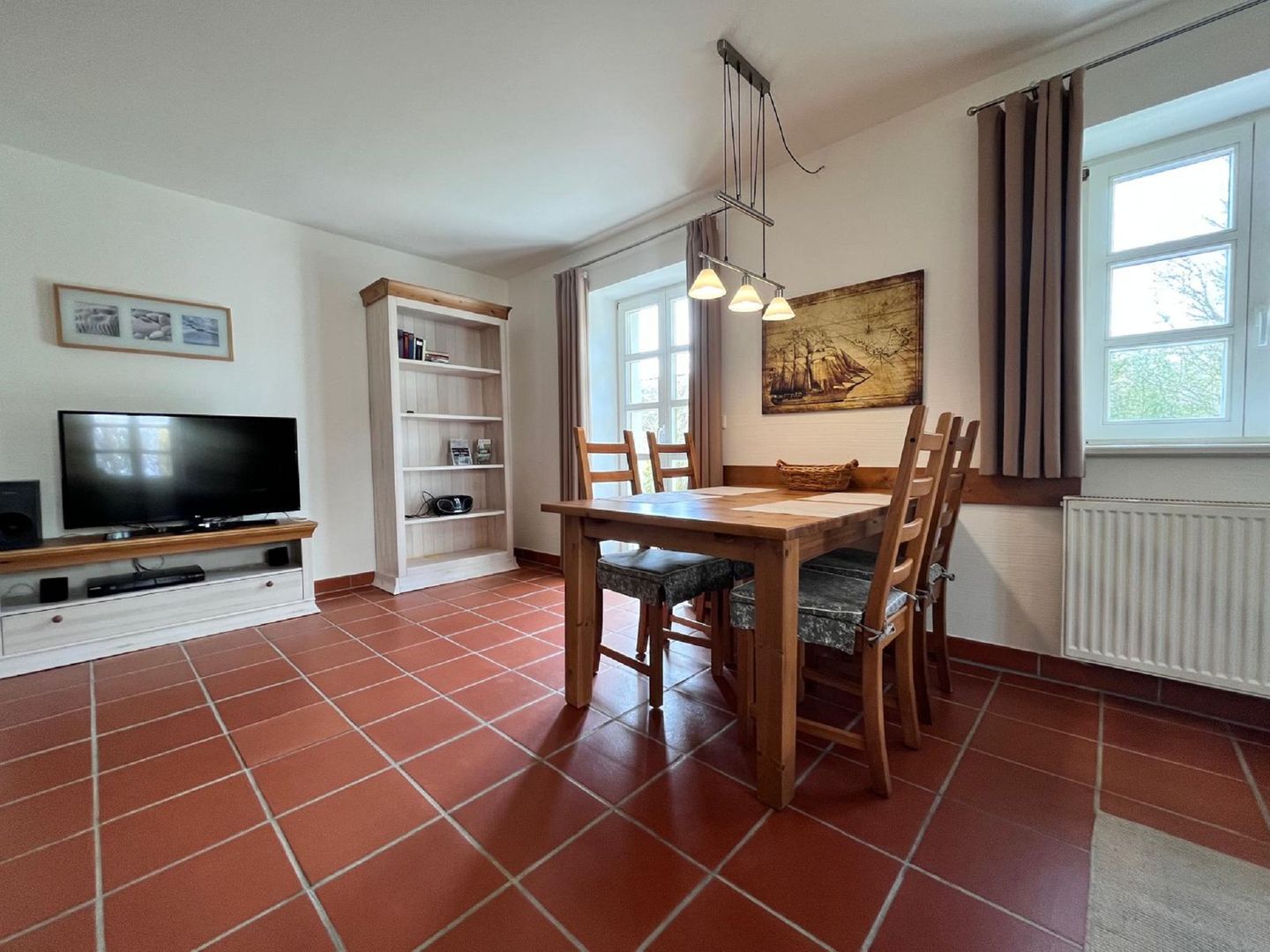 Feriendorf Rugana Komfortplus Ferienwohnung mit 1 Schlafzimmern und Terrasse (A29) Insel Rügen - Wohnzimmer