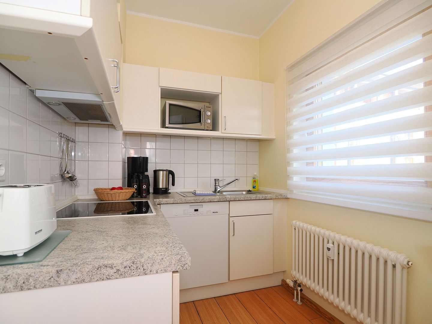 Kaiservillen Heringsdorf 1-Raum-Ferienwohnung mit Balkon (DR3) Insel Usedom - Küche / Küchenzeile