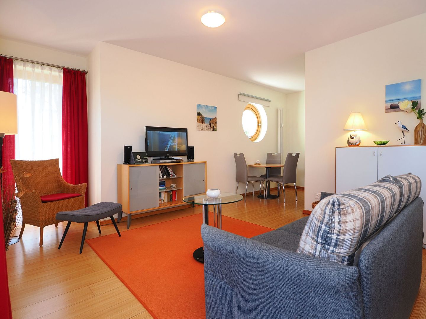 Kaiservillen Heringsdorf 1-Raum-Ferienwohnung mit Terrasse (DG23) Insel Usedom - Wohnzimmer