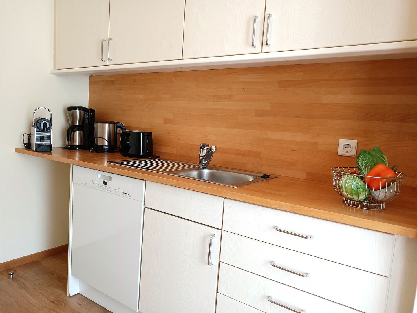 Kaiservillen Heringsdorf Ferienwohnung mit 1 Schlafzimmer und Balkon (D221) Insel Usedom - Küche / Küchenzeile