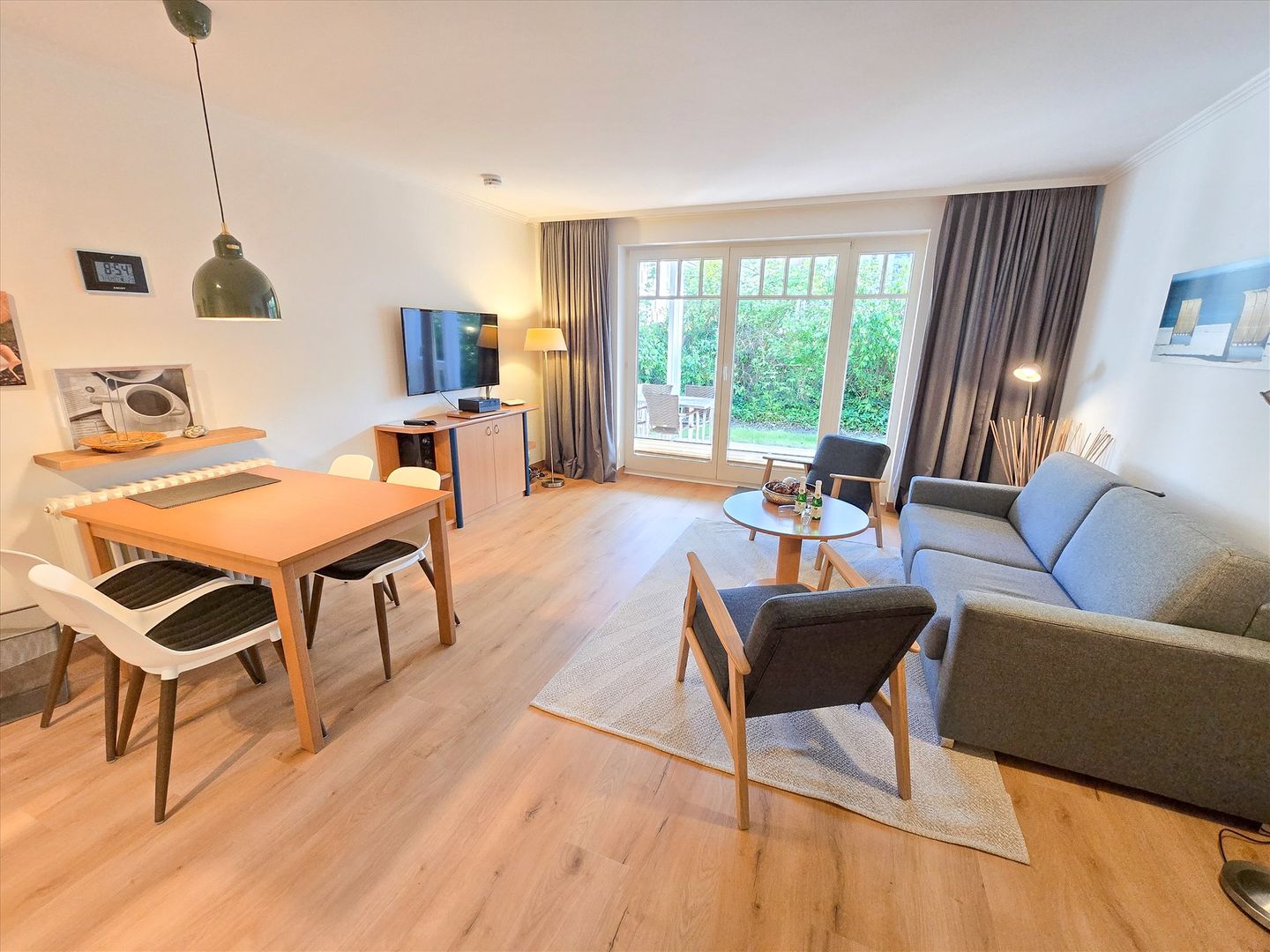 Dünenpark Binz Komfort Ferienwohnung mit 1 Schlafzimmer und Terrasse im Erdgeschoss (250) Insel Rügen - Wohnzimmer