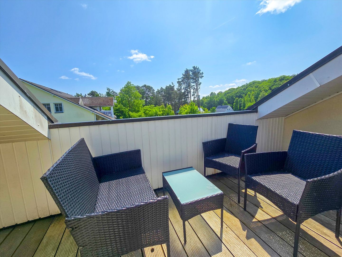 Dünenpark Binz Komfortplus Ferienwohnung mit 1 Schlafzimmer und Balkon im Dachgeschoss (231) Insel Rügen - Balkon