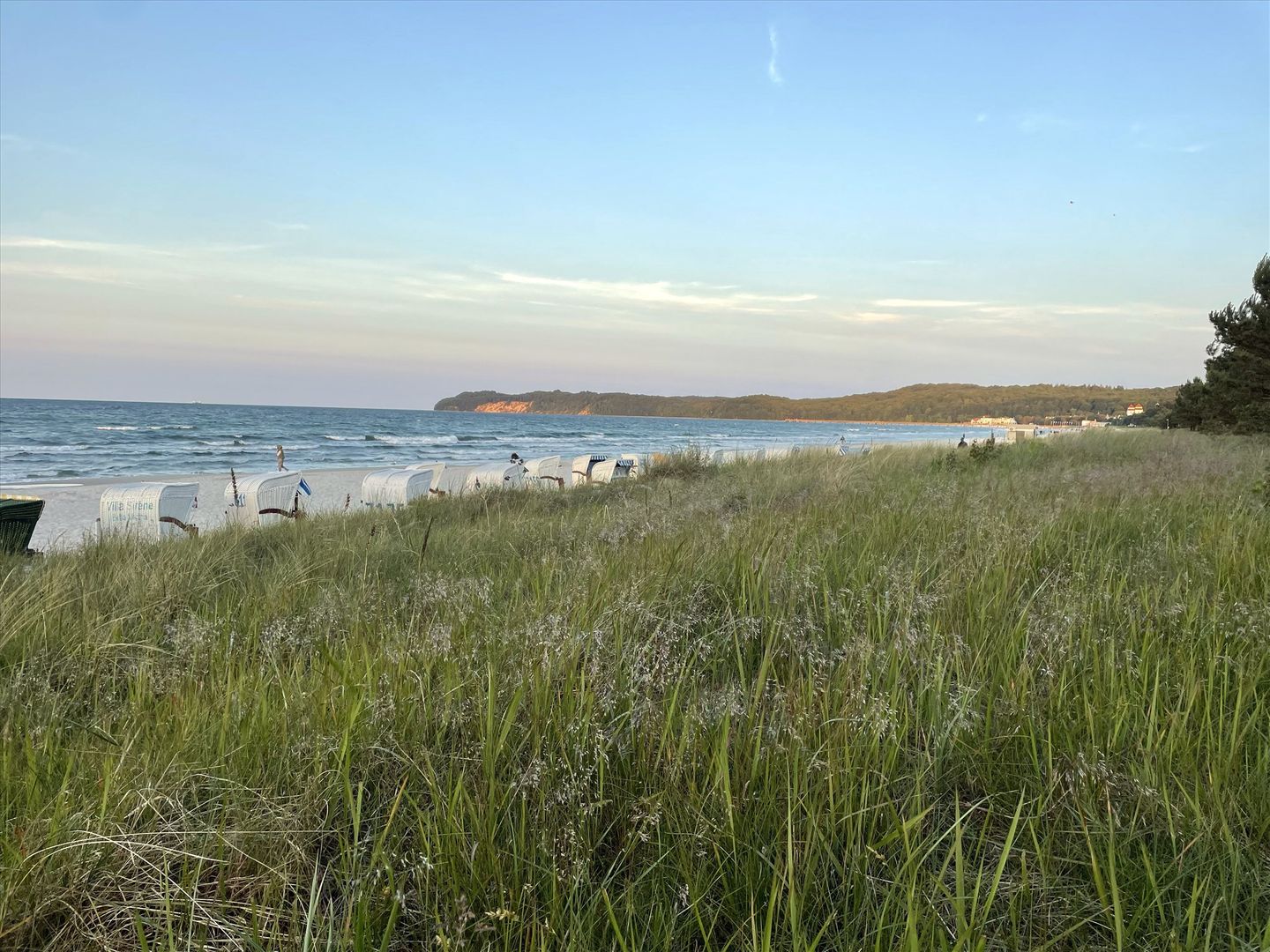 Dünenpark Binz Komfort Ferienwohnung mit 1 Schlafzimmer und Balkon im Dachgeschoss (197) Insel Rügen - Strand
