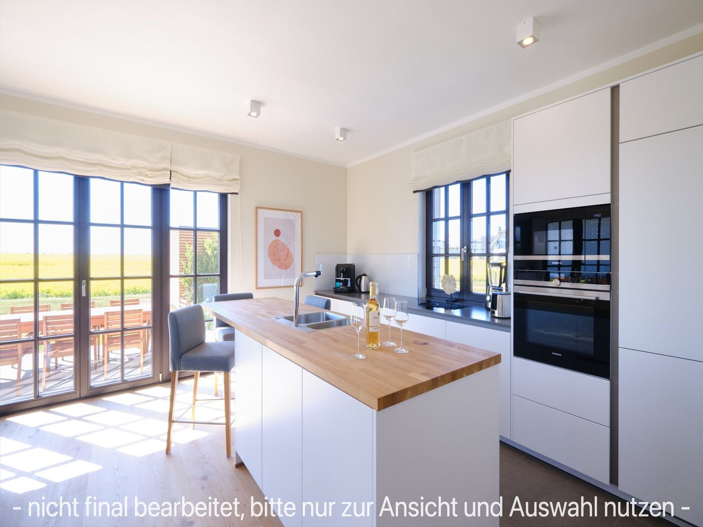 LuxusPlus Reetdachvilla mit 4 Schlafzimmern, Sauna und Kamin (G10) - Küche / Küchenzeile