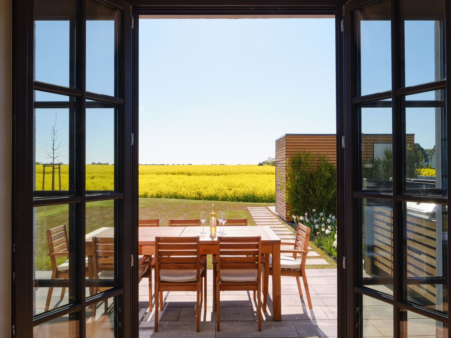 LuxusPlus Reetdachvilla mit 4 Schlafzimmern, Sauna und Kamin (G09) - Terrasse