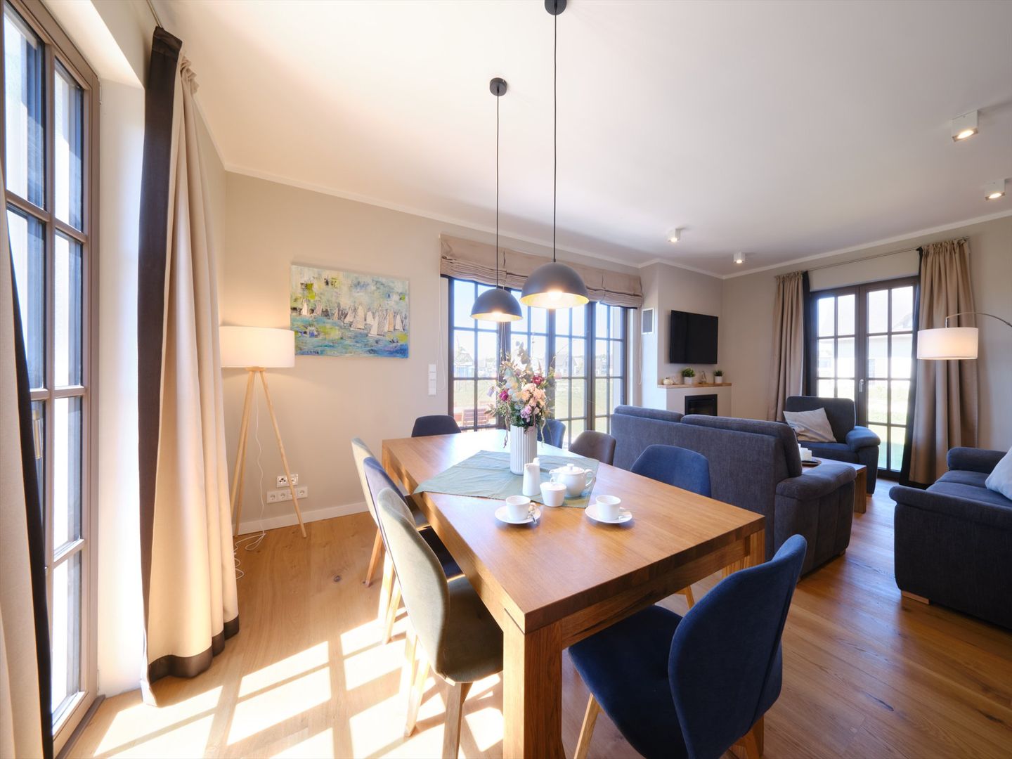 Luxus Reetdachvilla mit 3 Schlafzimmern, Sauna und Kamin (H20) - Wohnzimmer