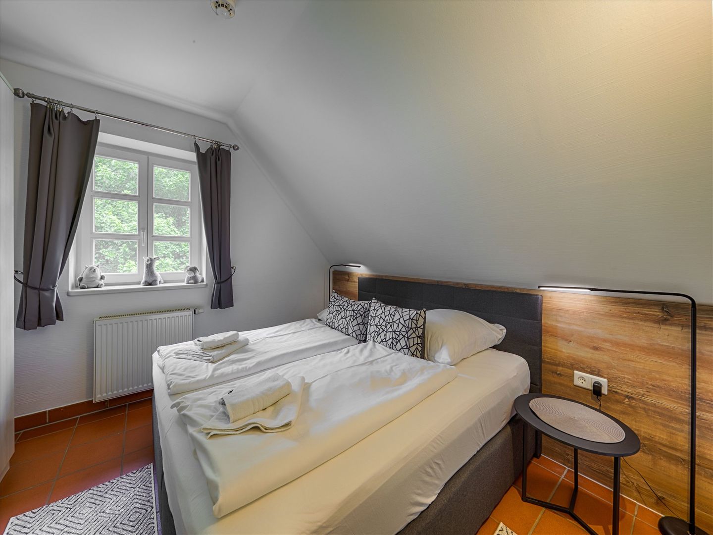 Feriendorf Rugana Komfortplus Ferienwohnung mit 1 Schlafzimmer (B26) Insel Rügen - Schlafzimmer