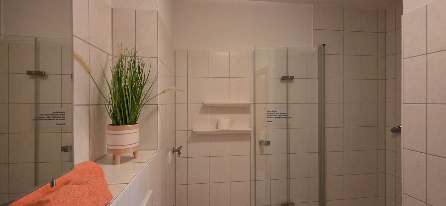  Ferienwohnung L17 - "Wellenkieker" Graal-Müritz - Badezimmer