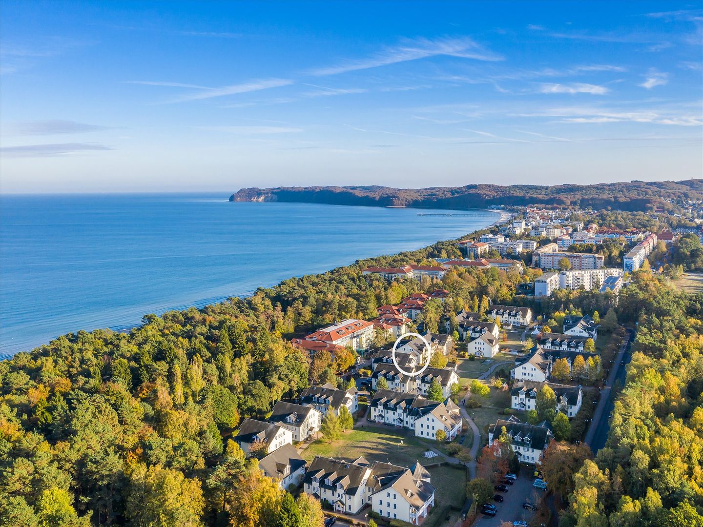 Dünenpark Binz Komfortplus Ferienwohnung mit 1 Schlafzimmer und Balkon im Obergeschoss (205) Insel Rügen - Vogelperspektive