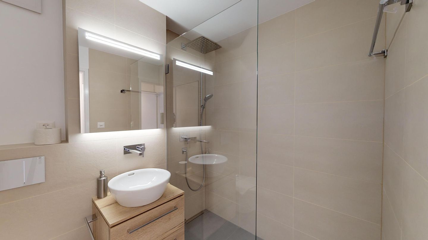 Picture 15 Picture 15