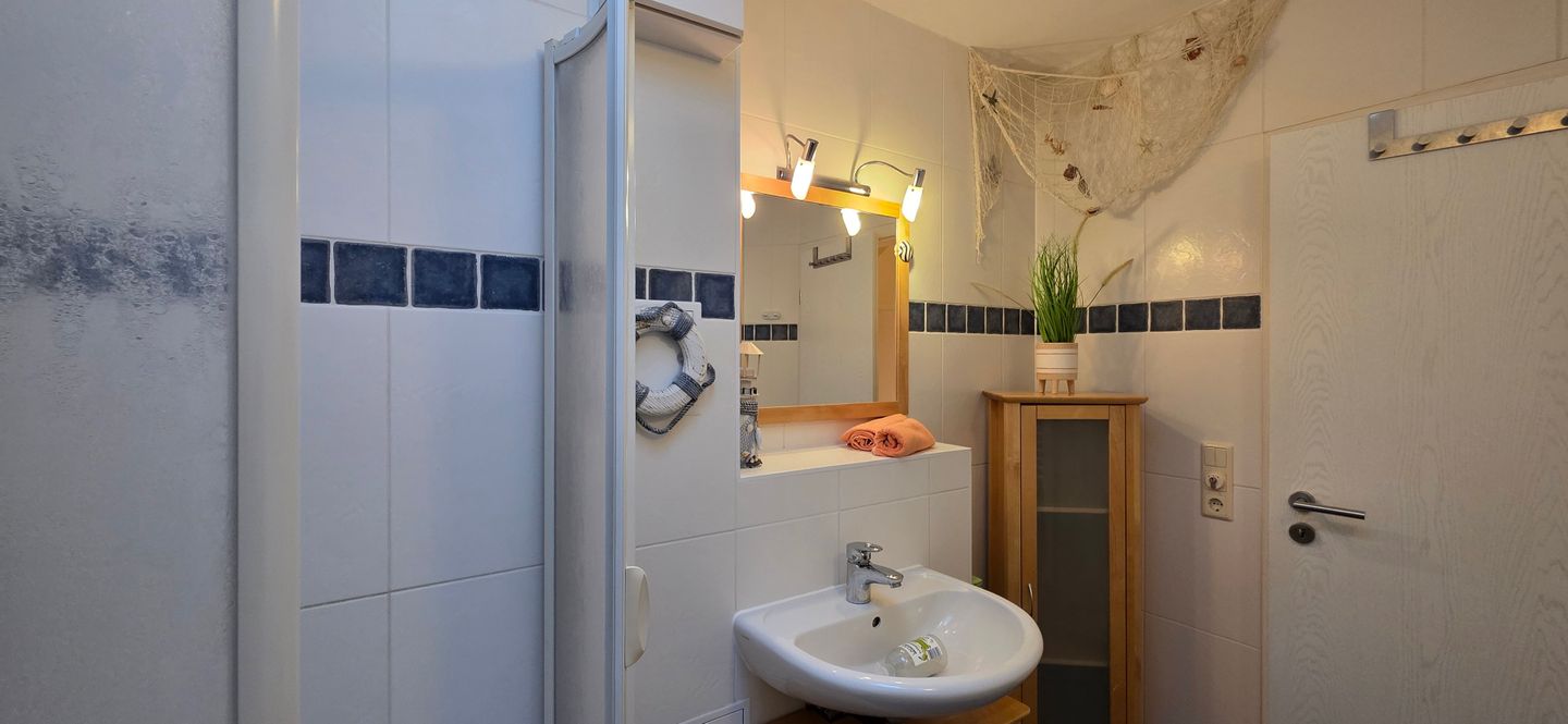  Ferienwohnung B8 Graal-Müritz - Badezimmer