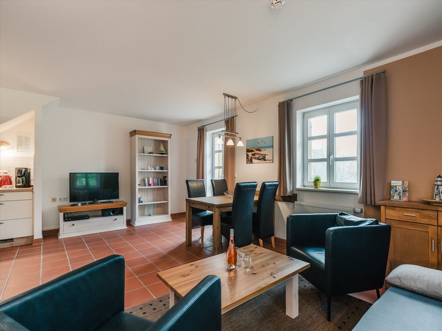 Feriendorf Rugana Komfortplus Ferienwohnung mit 1 Schlafzimmern und Terrasse (A21) Insel Rügen - Wohnzimmer