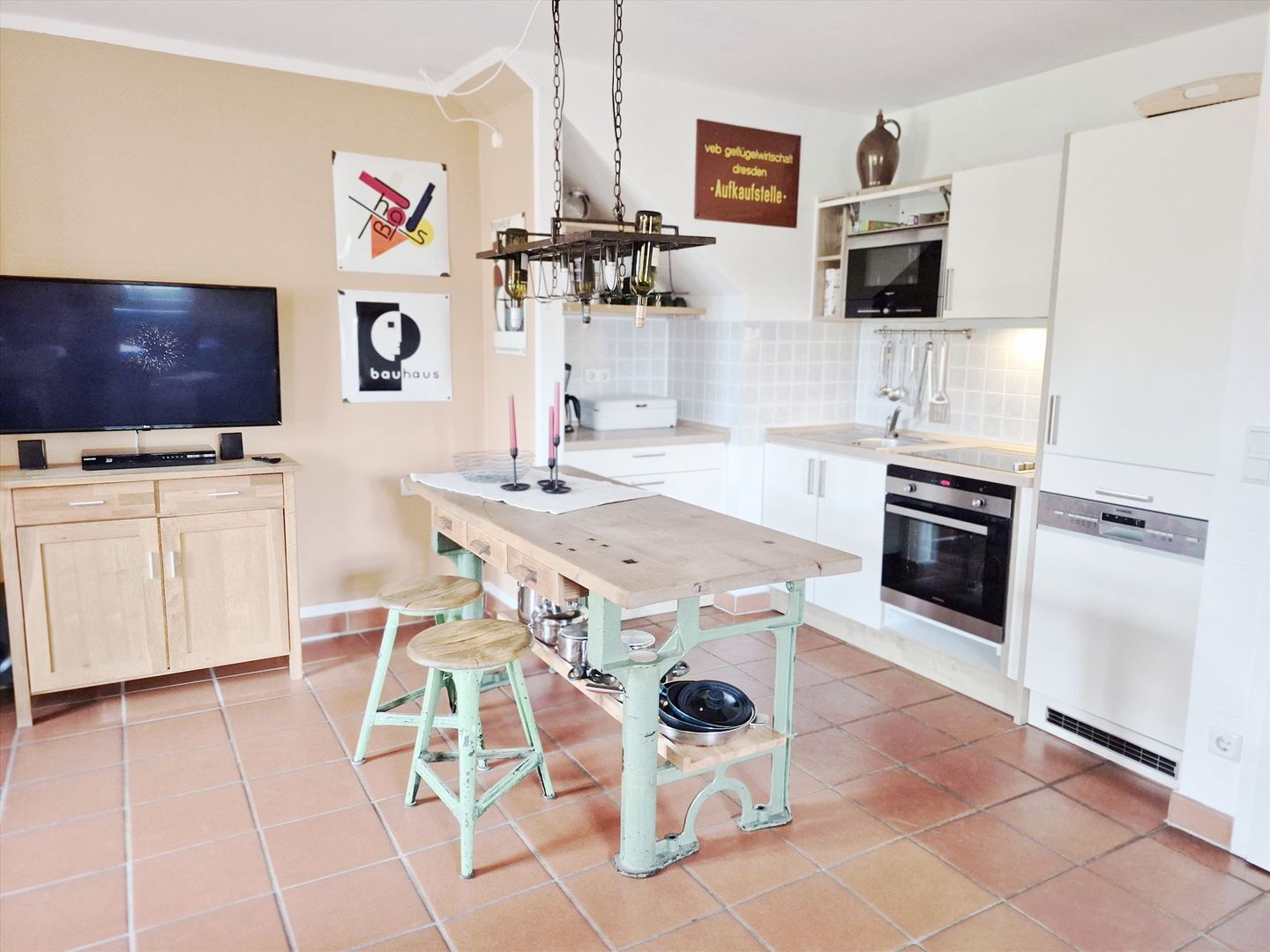 Feriendorf Rugana Komfortplus Ferienwohnung mit 1 Schlafzimmer und Terrasse (D25) Insel Rügen - Küche / Küchenzeile