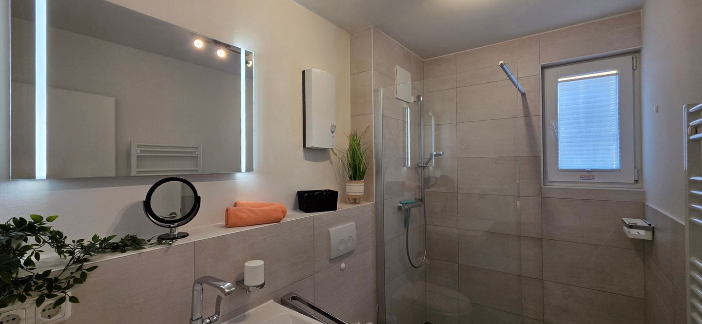  Ferienwohnung KWU 1 EG - "Casa Ostsee" Graal-Müritz Küstenwald - Badezimmer