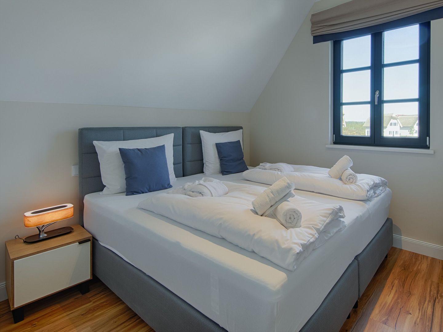 Premium Reetdachvilla mit 3 Schlafzimmern, Sauna, Kamin und Massagesessel (F05) - Schlafzimmer