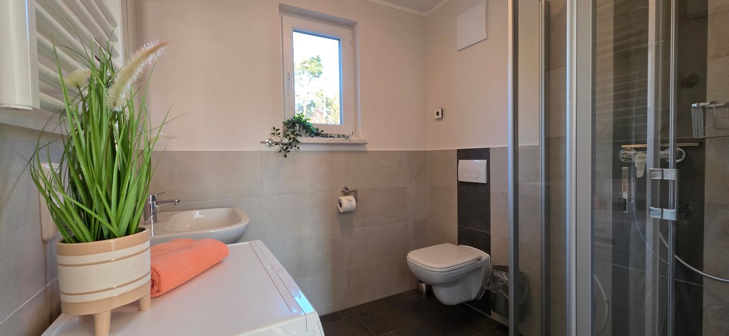  Ferienwohnung KWi 09 OG "Ostseezauber" Graal-Müritz Küstenwald - Badezimmer