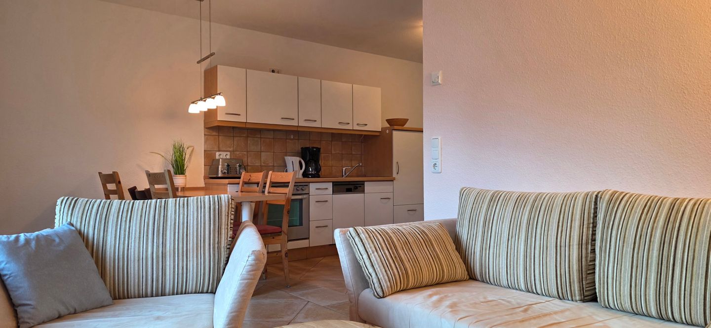  Ferienwohnung KWF-7a EG Graal-Müritz Küstenwald - Wohnzimmer