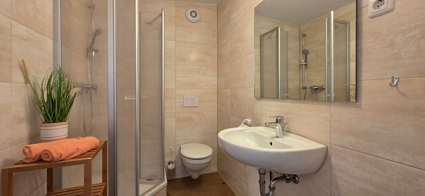  Ferienwohnung KWF3aOG Graal-Müritz Küstenwald - Badezimmer