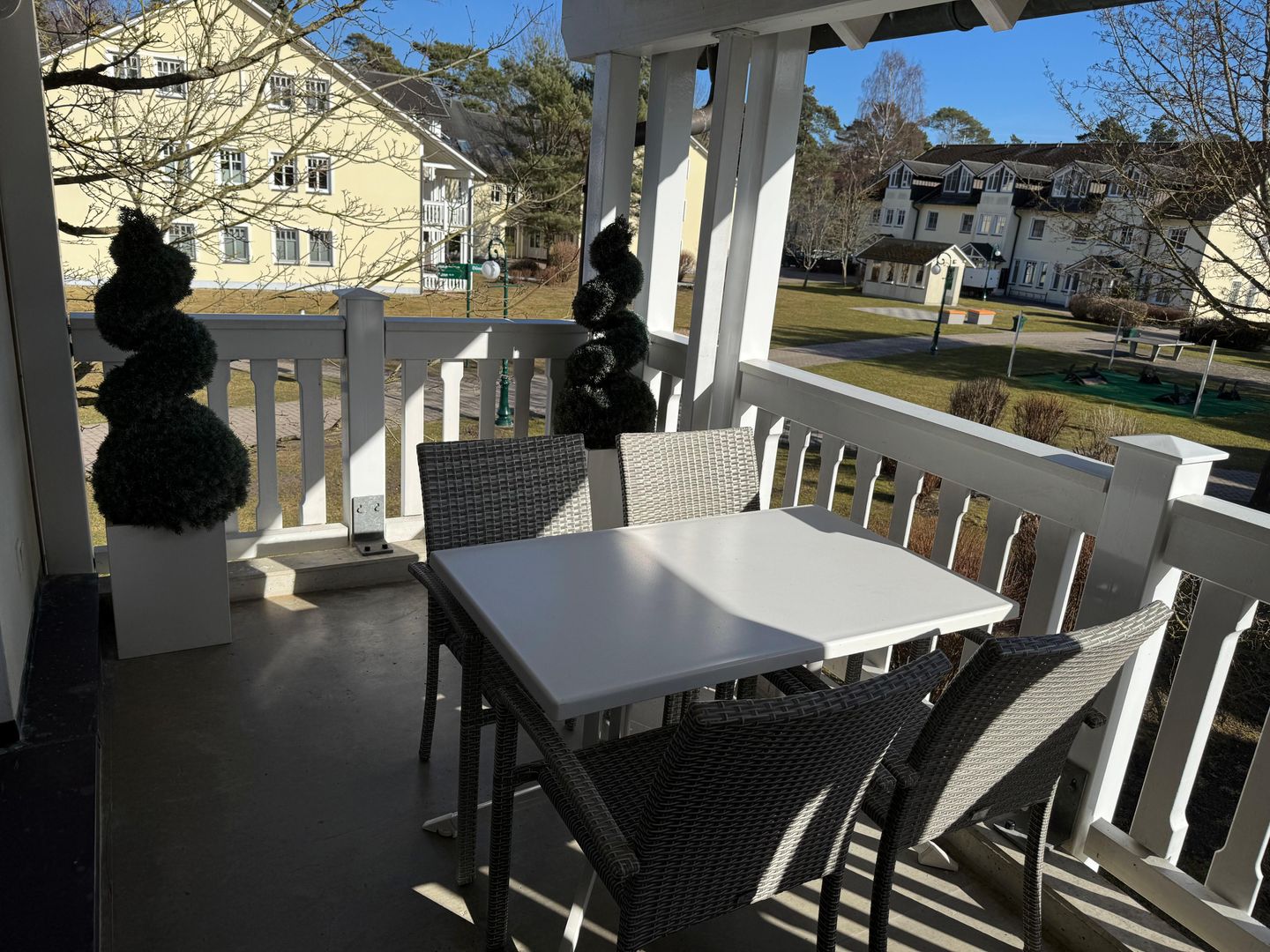 Dünenpark Binz Komfortplus Ferienwohnung mit 1 Schlafzimmer und Balkon im Obergeschoss (230) Insel Rügen - Balkon