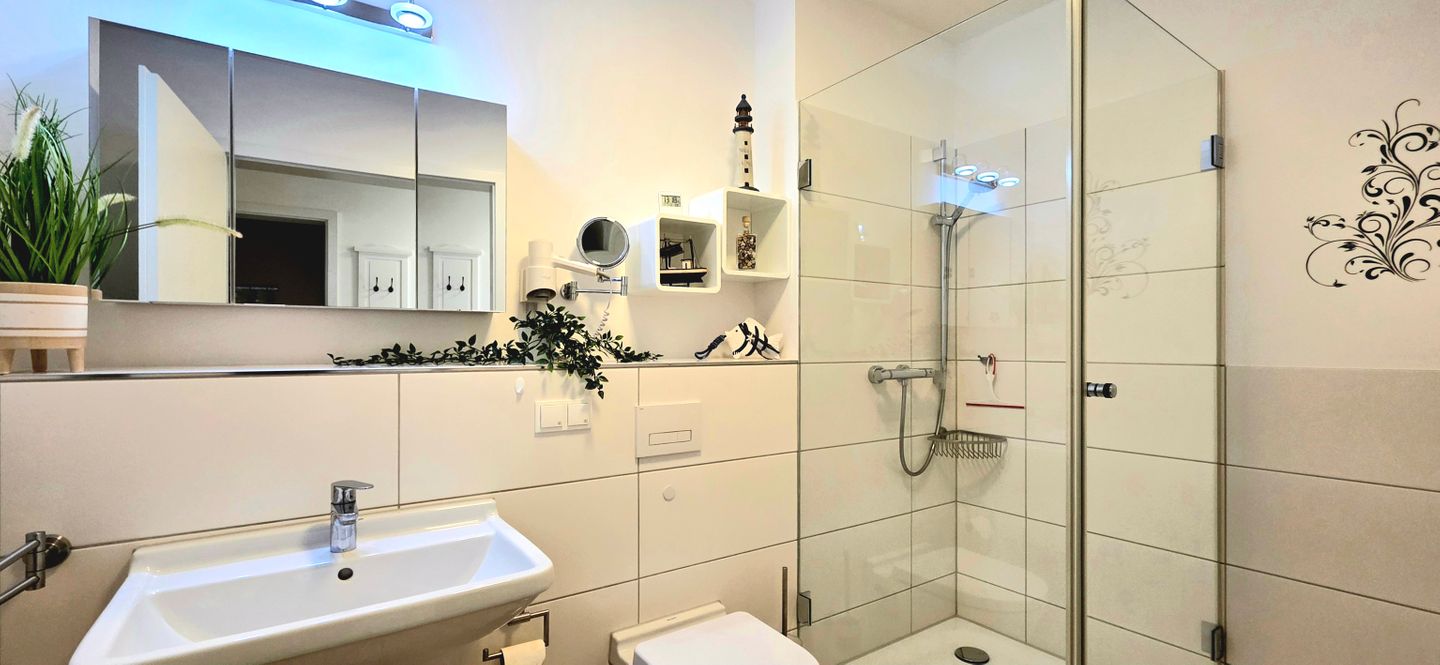  Ferienwohnung LP2 - "Kieselstein" Graal-Müritz - Badezimmer