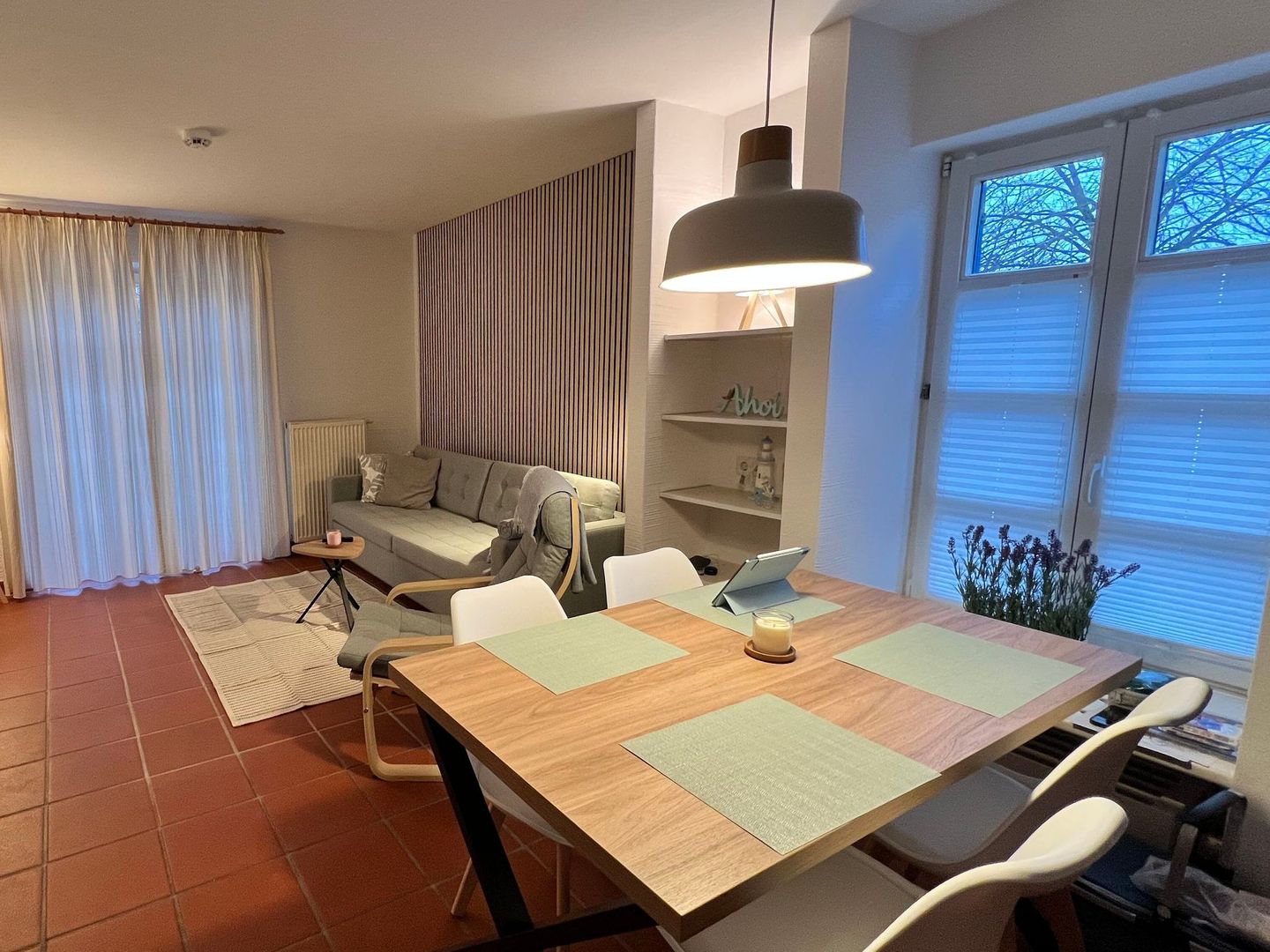 Feriendorf Rugana Klassik Ferienwohnung mit 1 Schlafzimmer und Terrasse (A33) Insel Rügen - Wohnzimmer