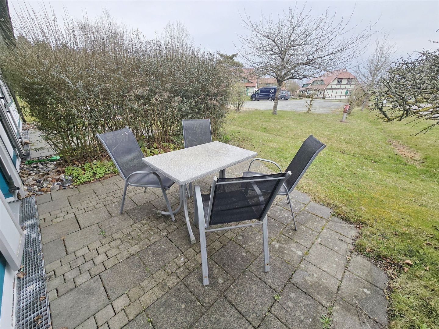 Feriendorf Rugana Komfortplus Ferienwohnung mit 1 Schlafzimmern und Terrasse Insel Rügen - Terrasse