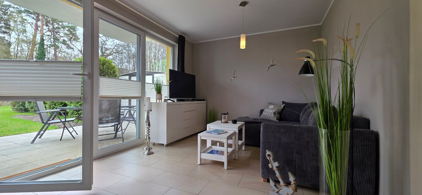  Ferienwohnung KWi 53 EG - "Ostwind" Graal-Müritz Küstenwald - Wohnzimmer