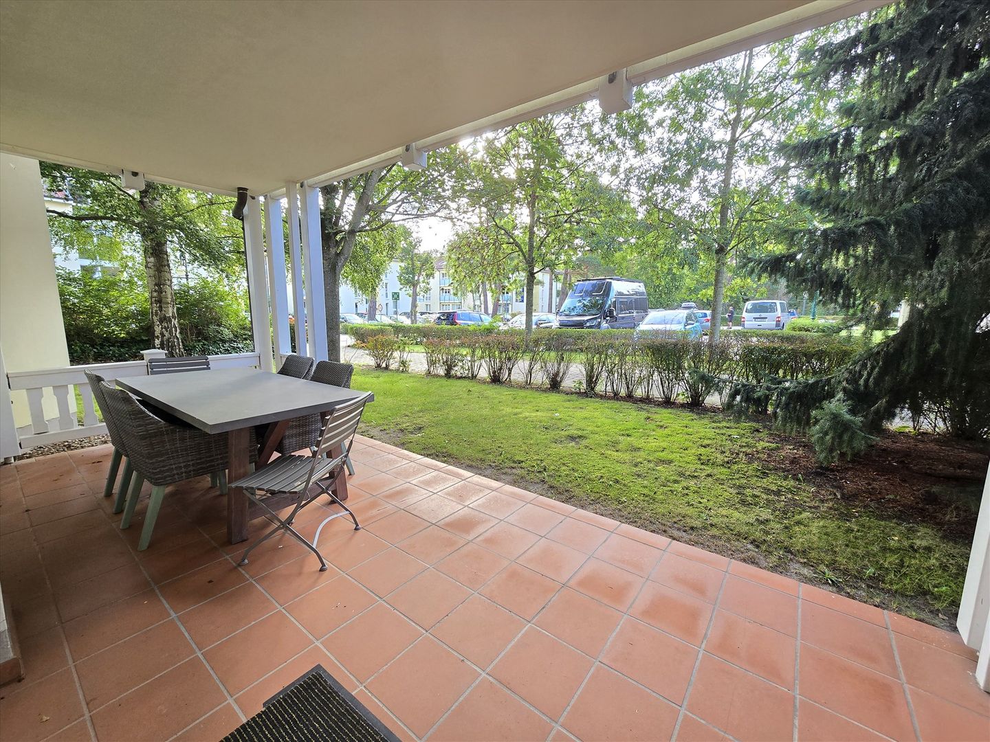 Dünenpark Binz Komfort Ferienwohnung mit 1 Schlafzimmer und Terrasse im Erdgeschoss (262) Insel Rügen - Terrasse