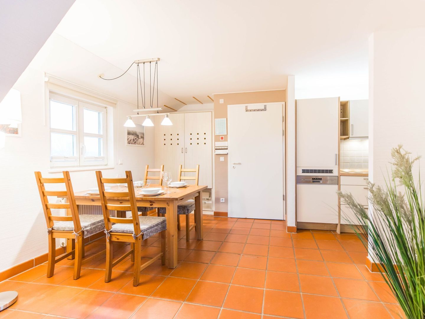 Feriendorf Rugana Komfortplus Ferienwohnung mit 1 Schlafzimmer (D27) Insel Rügen - Küche / Küchenzeile