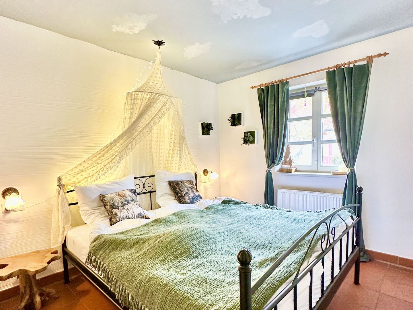 Feriendorf Rugana Komfortplus Ferienwohnung mit 1 Schlafzimmer und Terrasse (B43) Insel Rügen - Schlafzimmer