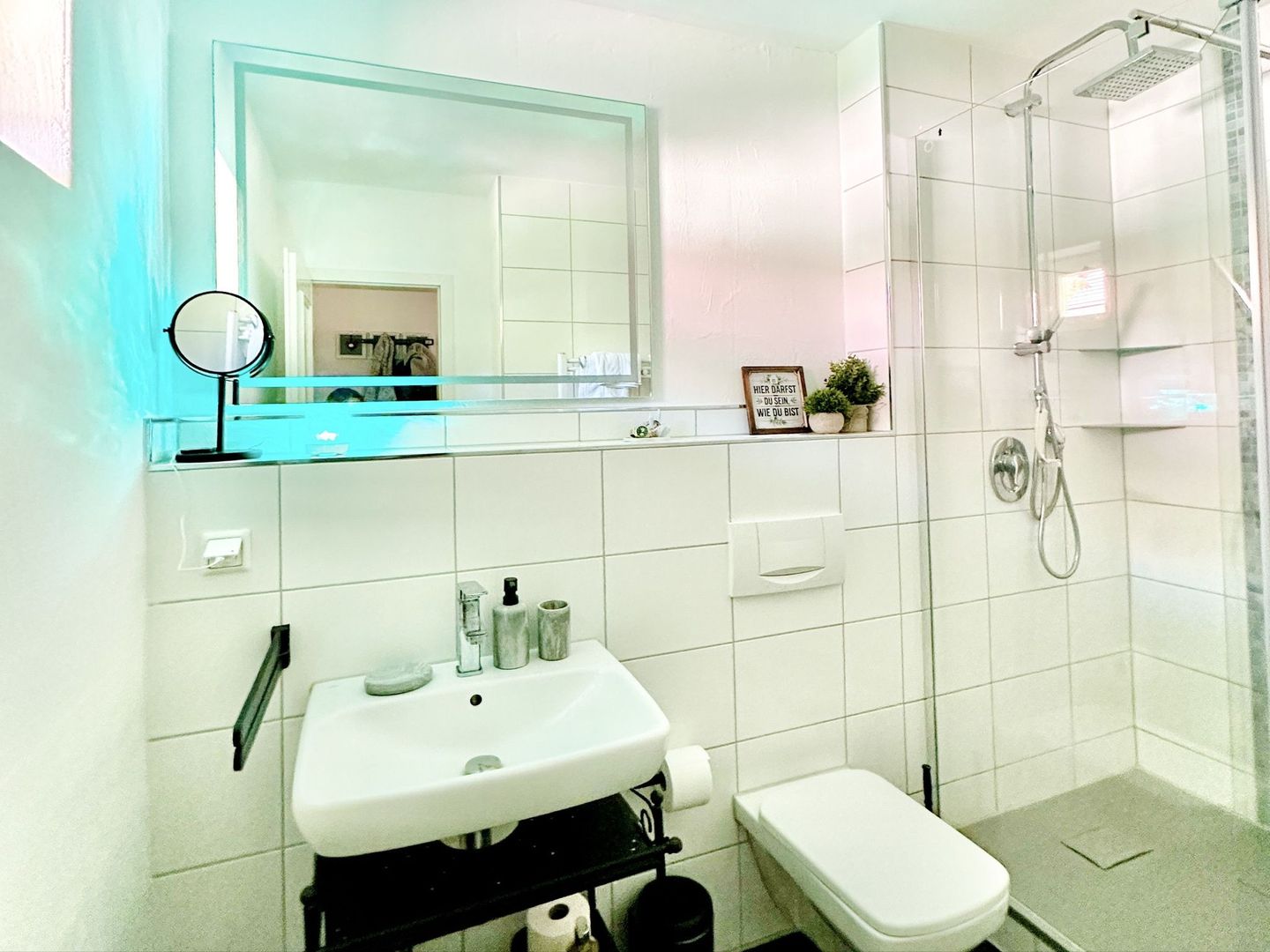 Feriendorf Rugana Komfortplus Ferienwohnung mit 1 Schlafzimmer und Terrasse (B43) Insel Rügen - Badezimmer