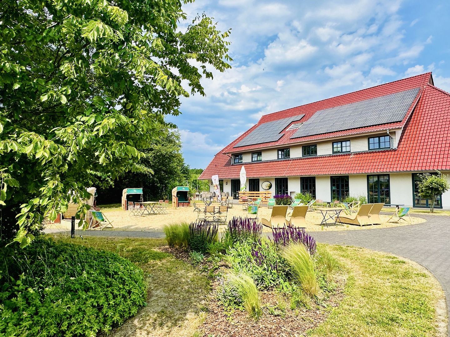 Feriendorf Rugana Komfortplus Ferienwohnung mit 1 Schlafzimmer und Terrasse (B43) Insel Rügen - Restaurant