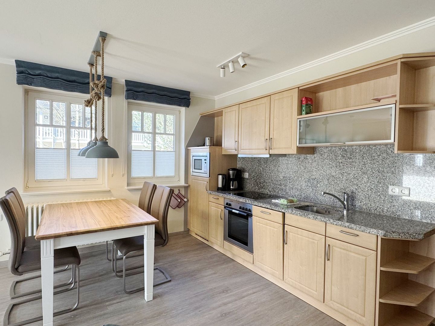 Dünenpark Binz Komfort Ferienwohnung mit 1 Schlafzimmer und Terrasse im Erdgeschoss (285) Insel Rügen - Küche / Küchenzeile
