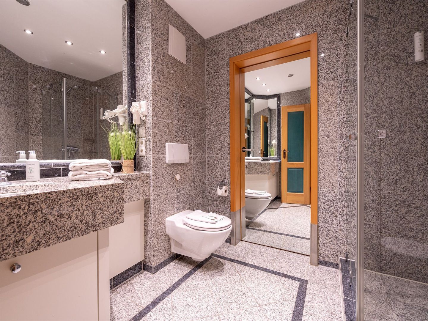 Dünenpark Binz Komfort Ferienwohnung mit 1 Schlafzimmer und Terrasse im Erdgeschoss (002) Insel Rügen - Badezimmer