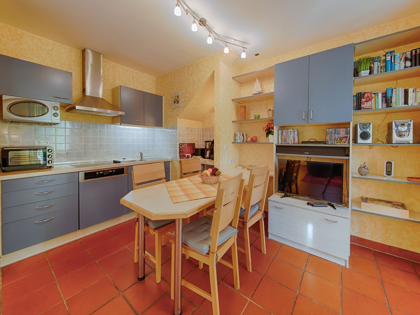 Feriendorf Rugana Klassik Ferienwohnung mit 1 Schlafzimmer und Terrasse (A43) Insel Rügen - Küche / Küchenzeile