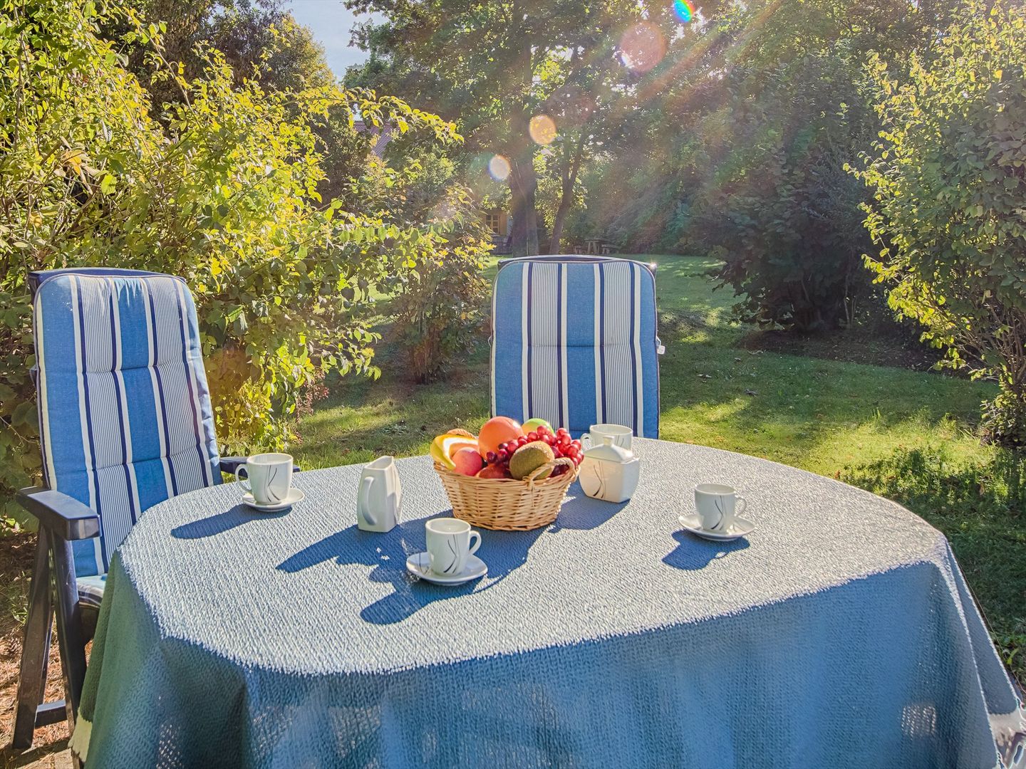 Feriendorf Rugana Klassik Ferienwohnung mit 1 Schlafzimmer und Terrasse (A43) Insel Rügen - Terrasse