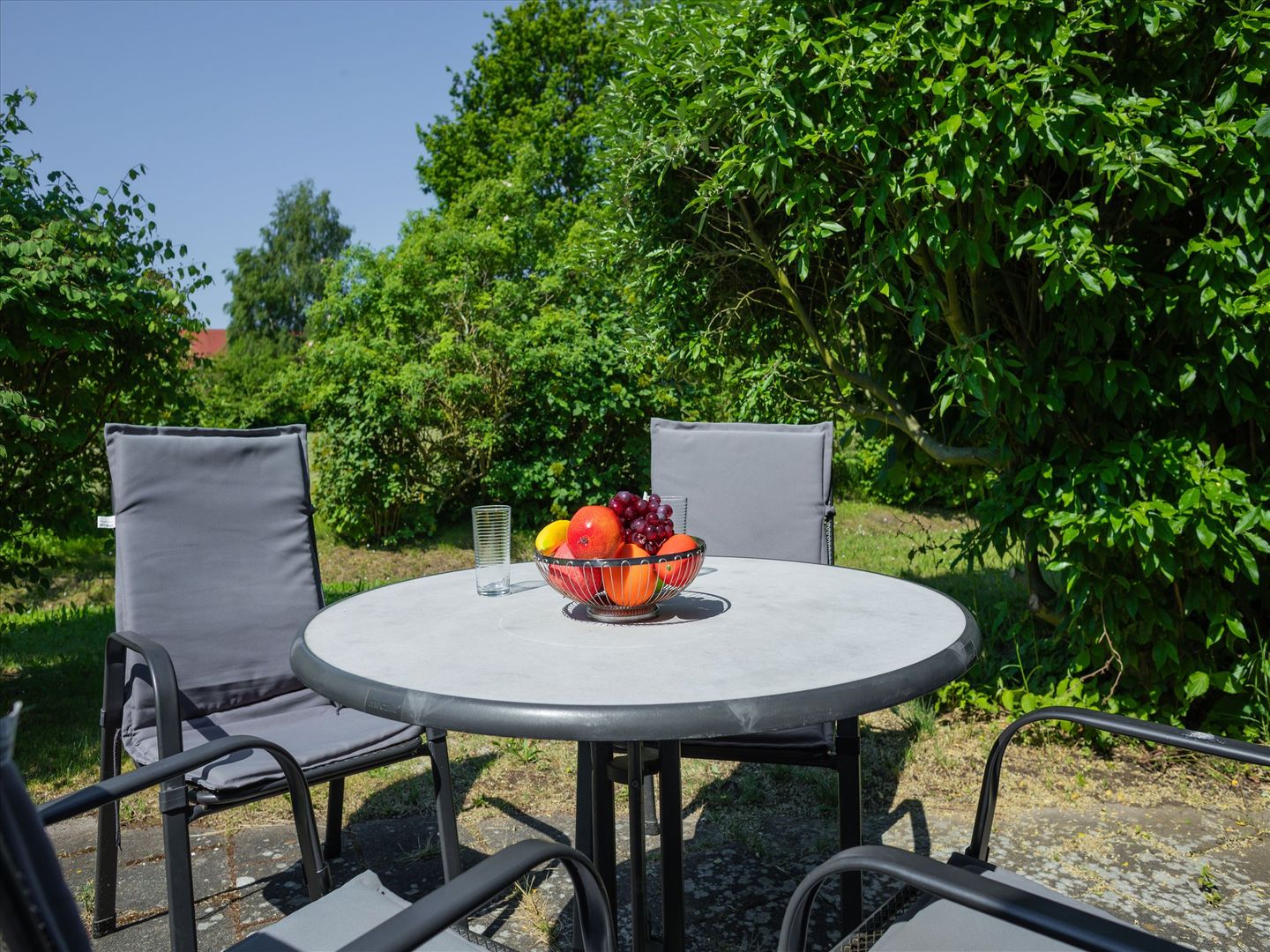Feriendorf Rugana Komfort Ferienwohnung mit 1 Schlafzimmer und Terrasse (A55) Insel Rügen - Terrasse