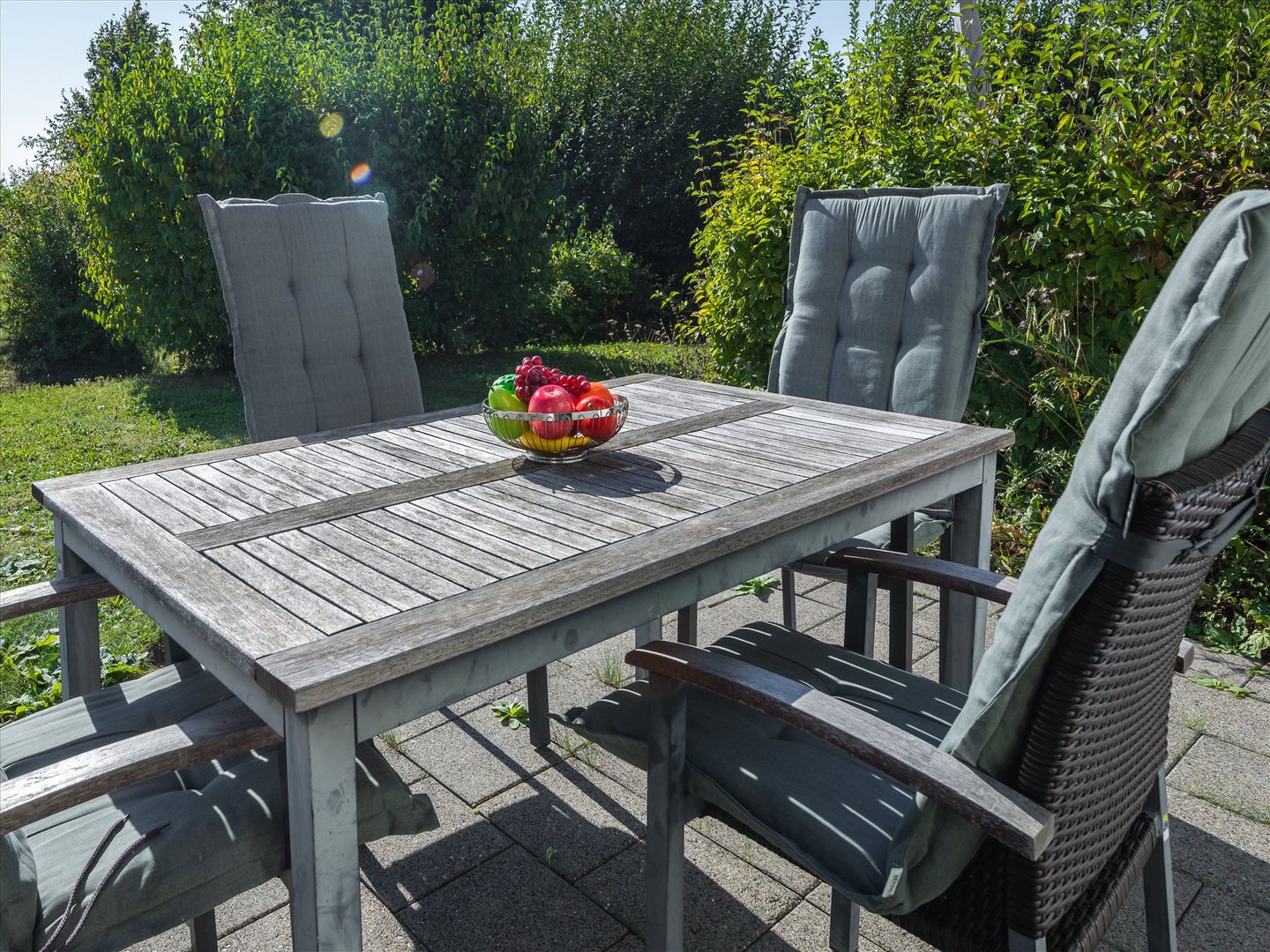 Feriendorf Rugana Komfortplus Ferienwohnung mit 1 Schlafzimmer und Terrasse (B02) Insel Rügen - Terrasse