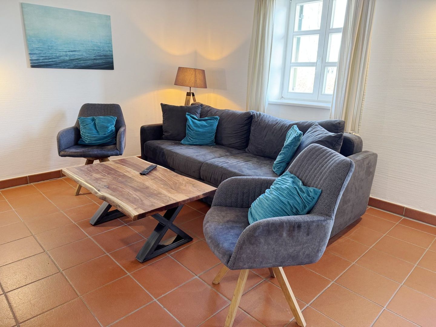 Feriendorf Rugana Klassik Ferienwohnung mit 1 Schlafzimmer und Terrasse (B05) Insel Rügen - Wohnzimmer