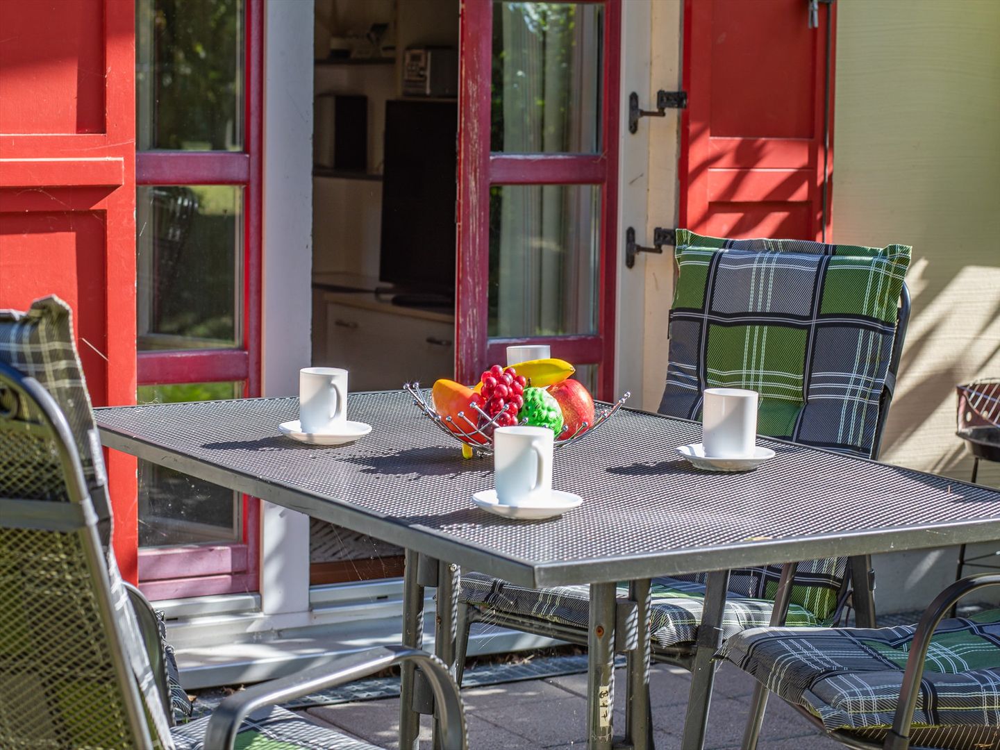 Feriendorf Rugana Komfortplus Ferienwohnung mit 1 Schlafzimmer und Terrasse (B47) Insel Rügen - Terrasse