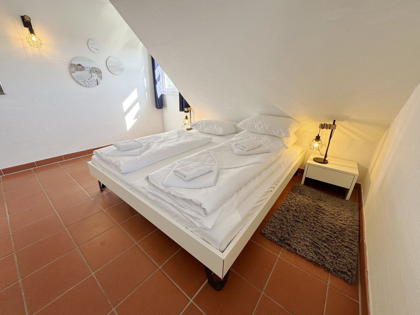 Feriendorf Rugana Komfort Ferienwohnung mit 2 Schlafzimmern und Terrasse (C05) Insel Rügen - Schlafzimmer